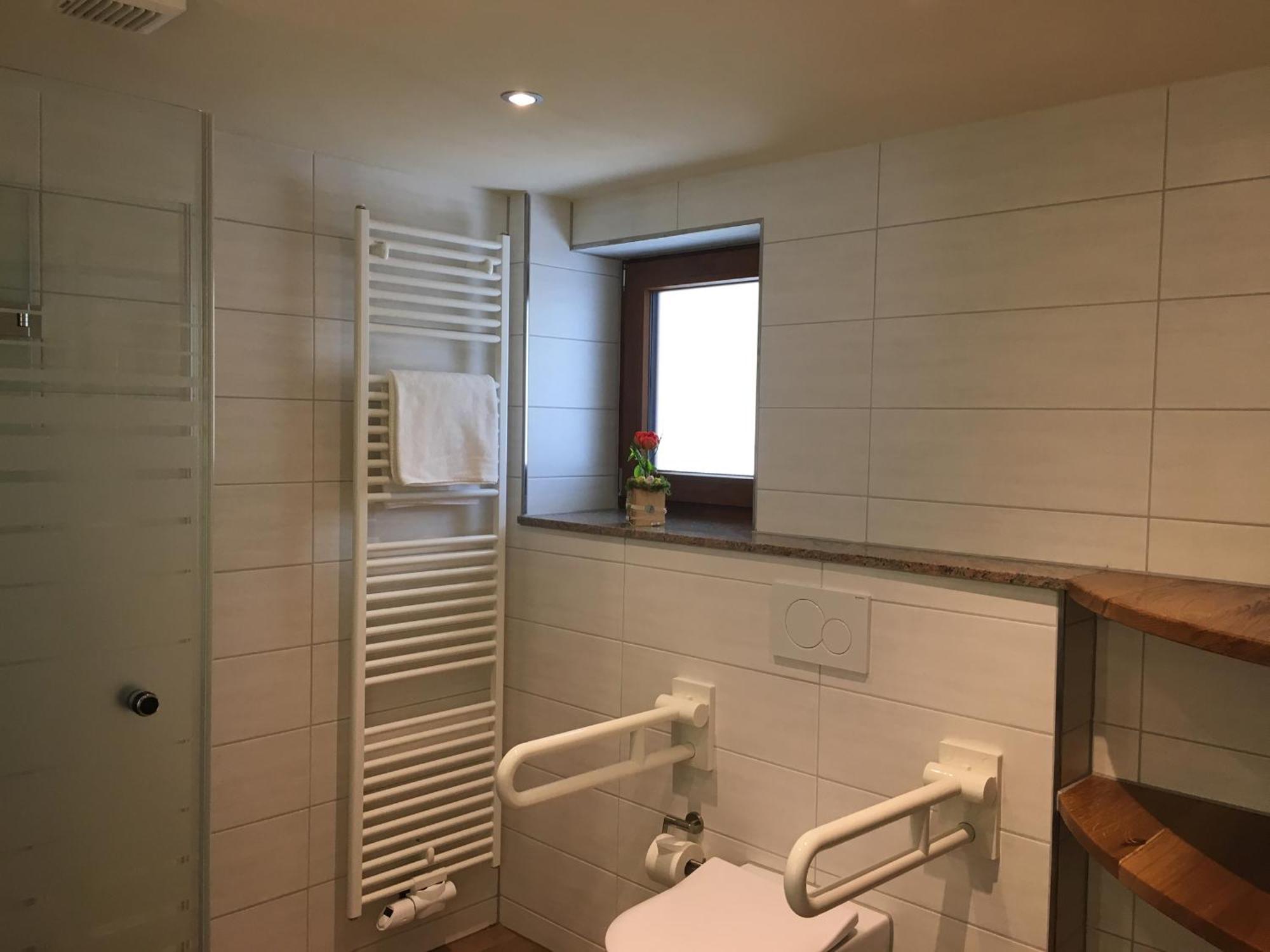 Gasthof Zum Ochsen Moessingen Ngoại thất bức ảnh